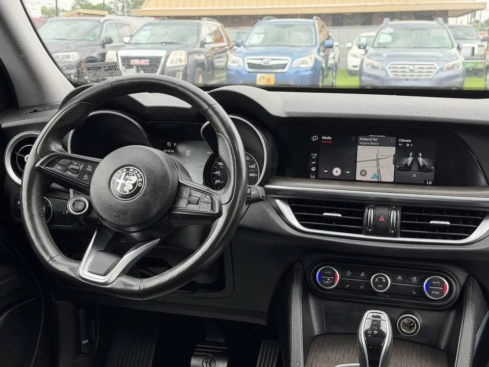 2020 Alfa Romeo Stelvio - Image 17 of 20