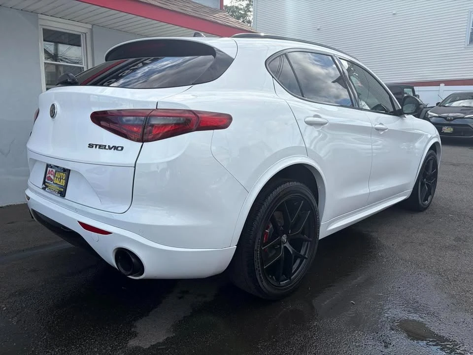 2020 Alfa Romeo Stelvio - Image 7 of 20