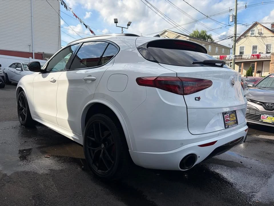 2020 Alfa Romeo Stelvio - Image 5 of 20