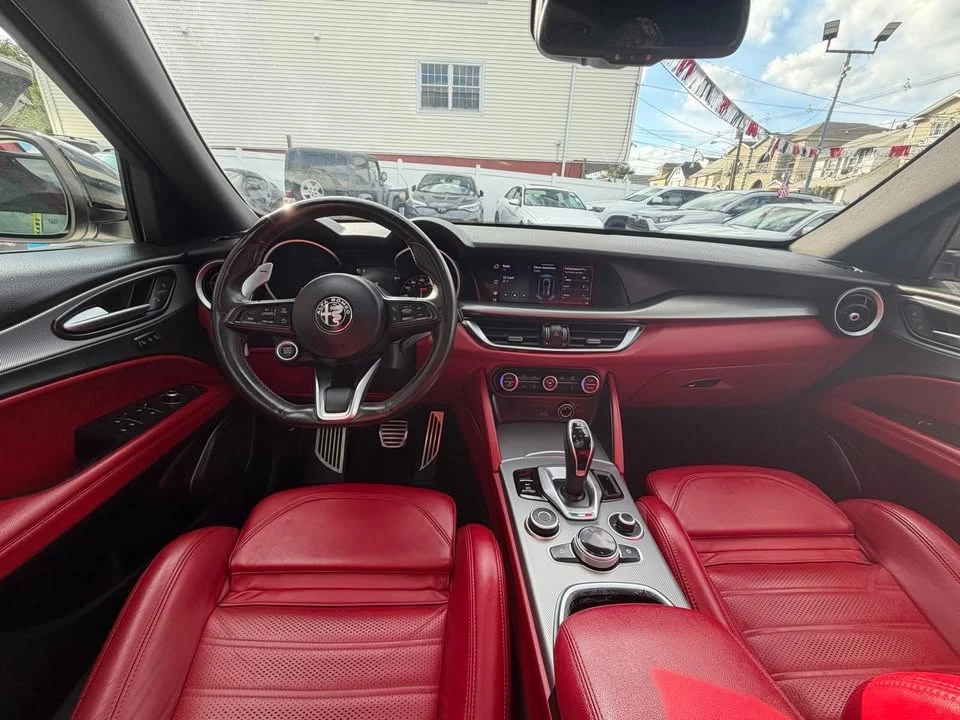 2020 Alfa Romeo Stelvio - Image 17 of 20
