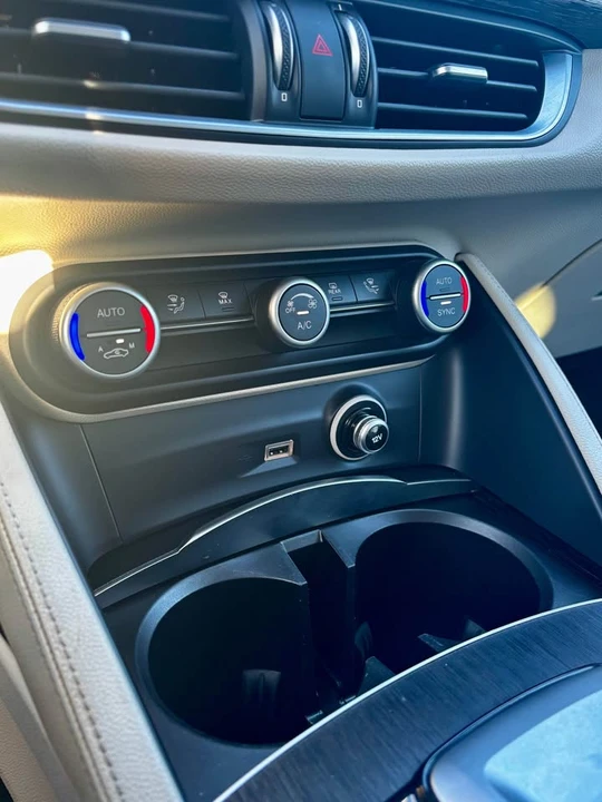 2020 Alfa Romeo Stelvio - Image 6 of 20