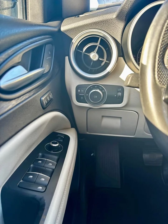 2020 Alfa Romeo Stelvio - Image 7 of 20