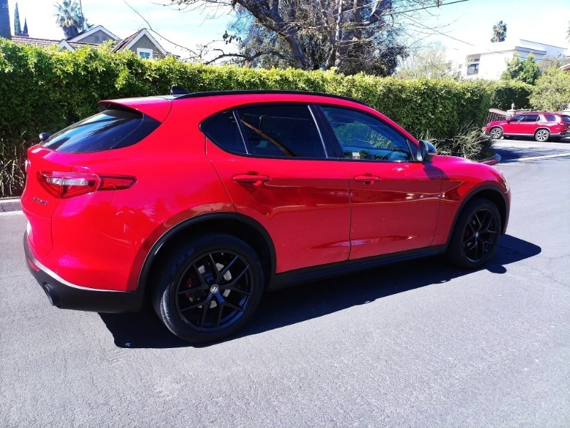 2020 Alfa Romeo Stelvio - Image 23 of 27