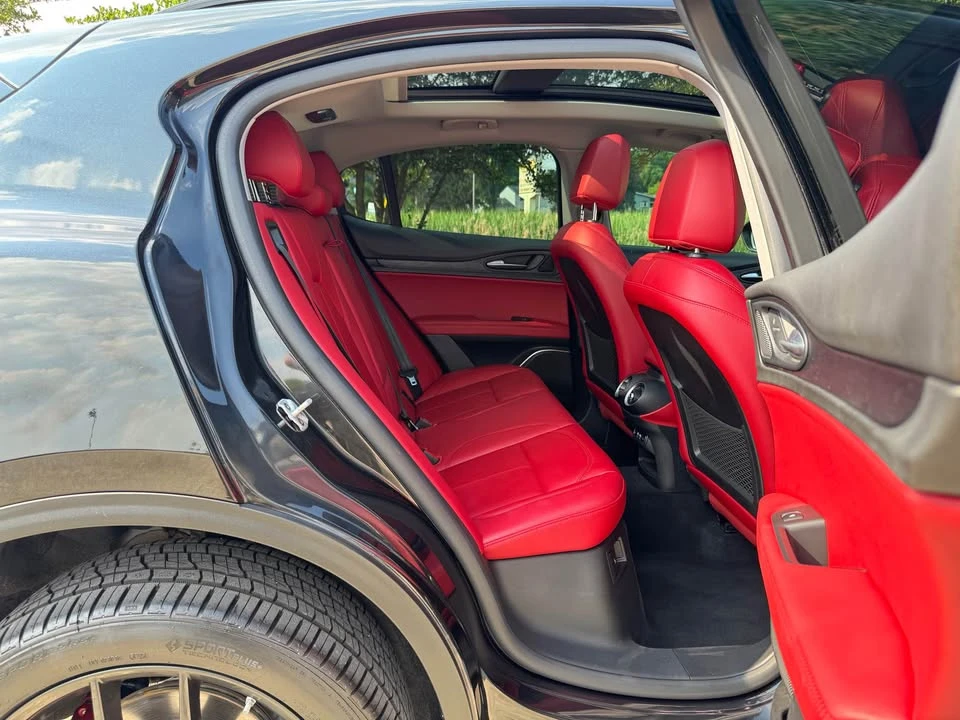 2020 Alfa Romeo Stelvio - Image 15 of 18