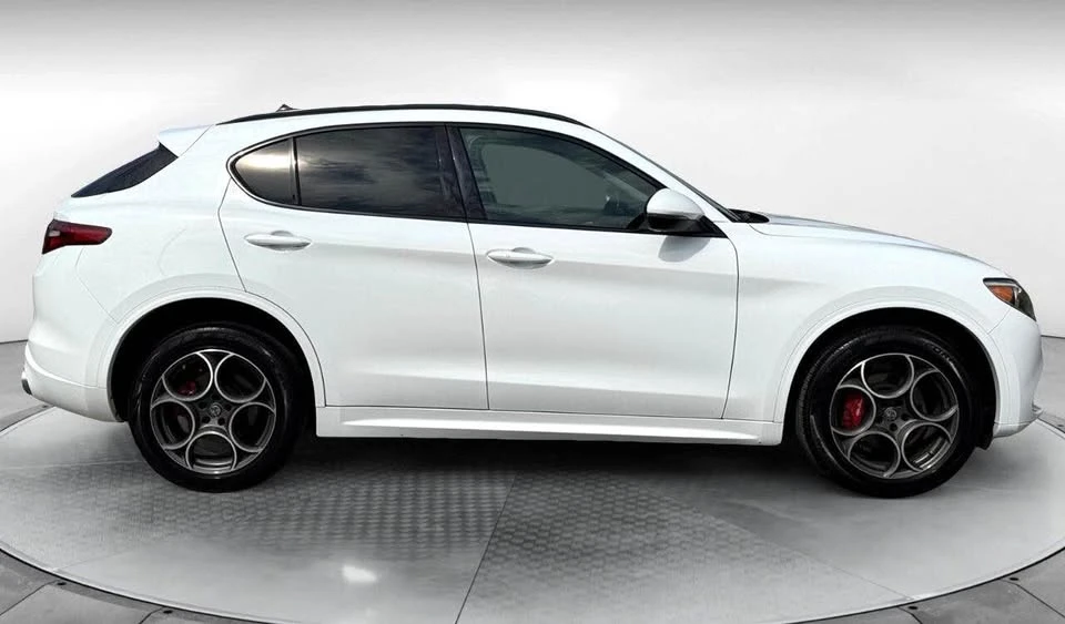 2020 Alfa Romeo Stelvio - Image 11 of 20