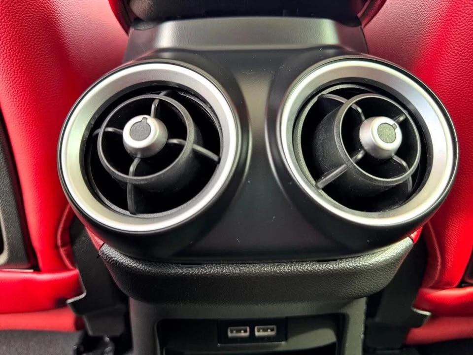 2020 Alfa Romeo Stelvio - Image 16 of 20