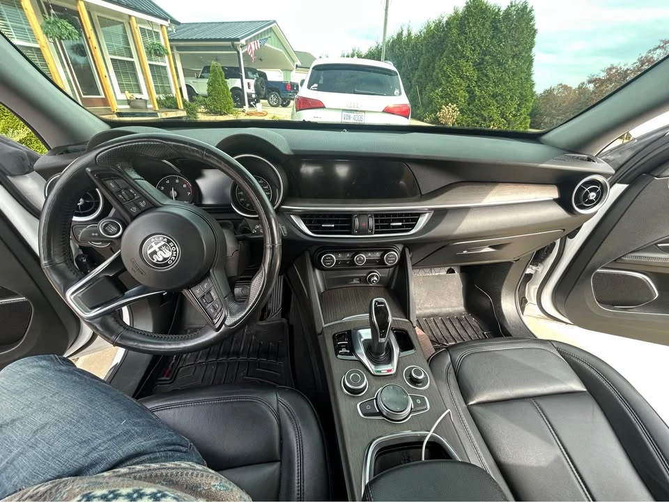 2020 Alfa Romeo Stelvio - Image 10 of 12