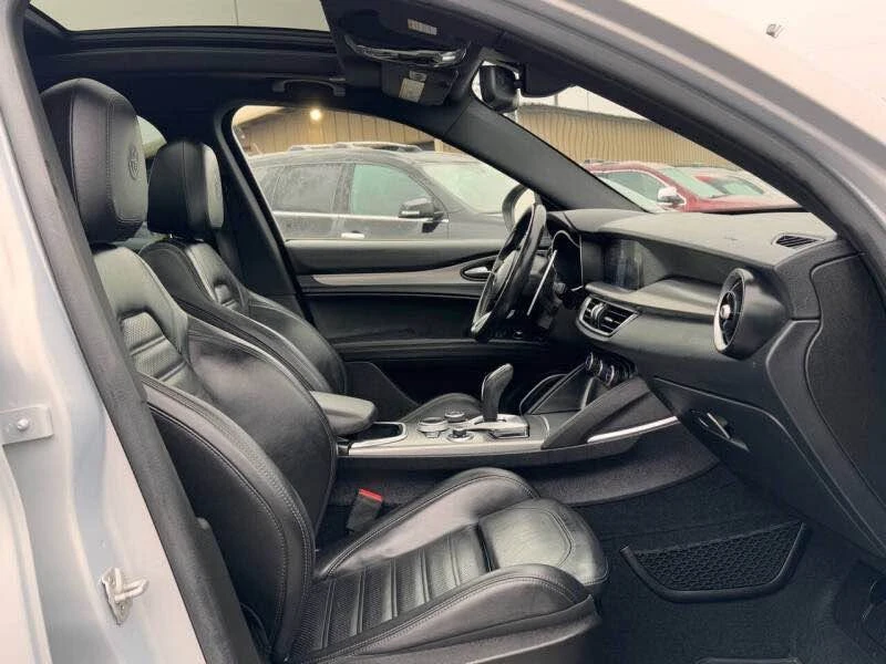 2020 Alfa Romeo Stelvio - Image 15 of 20