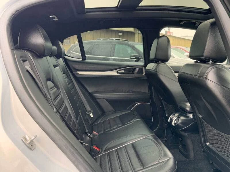 2020 Alfa Romeo Stelvio - Image 16 of 20