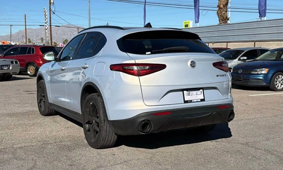 2020 Alfa Romeo Stelvio - Image 5 of 11