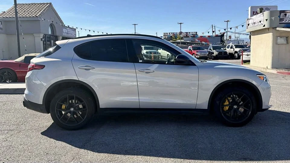 2020 Alfa Romeo Stelvio - Image 8 of 11