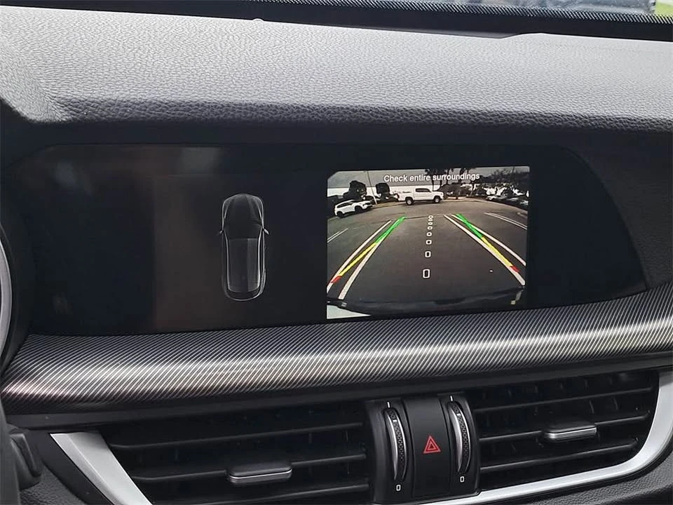 2020 Alfa Romeo Stelvio - Image 15 of 17