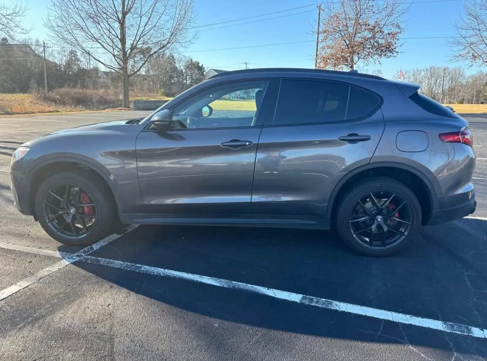 2020 Alfa Romeo Stelvio - Image 2 of 9