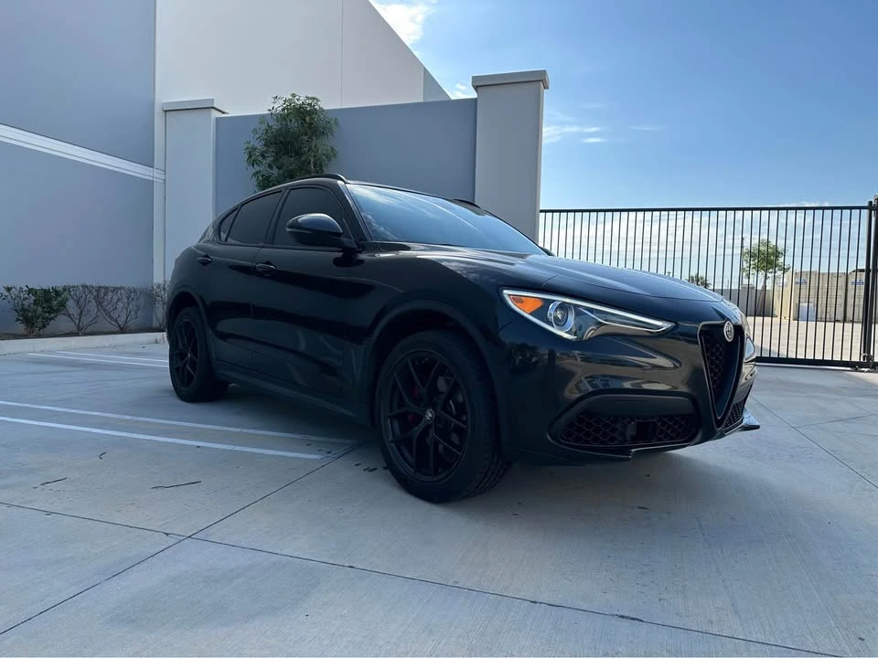 2020 Alfa Romeo Stelvio - Image 2 of 9