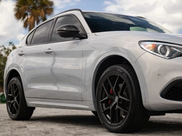 2020 Alfa Romeo Stelvio - Image 2 of 31