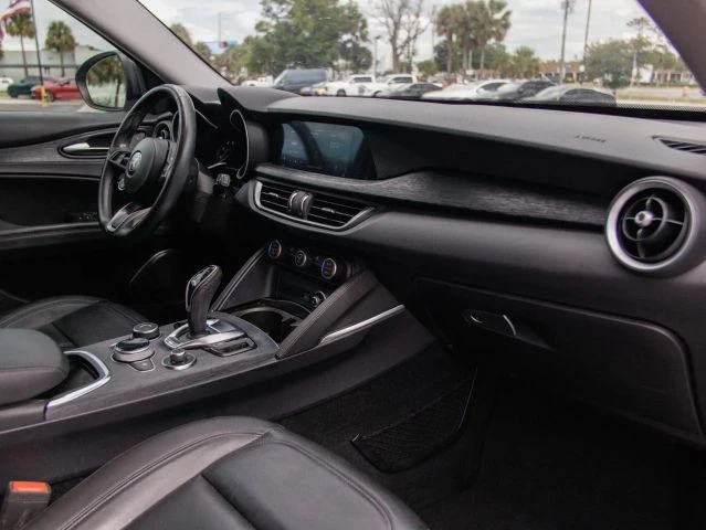 2020 Alfa Romeo Stelvio - Image 23 of 31
