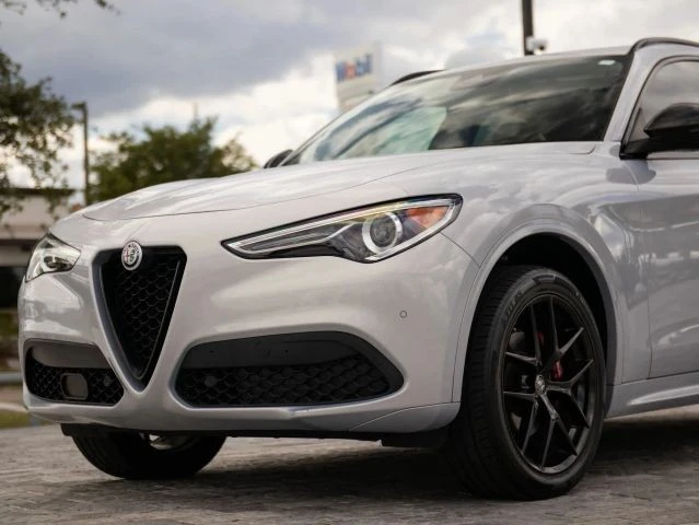 2020 Alfa Romeo Stelvio - Image 5 of 31