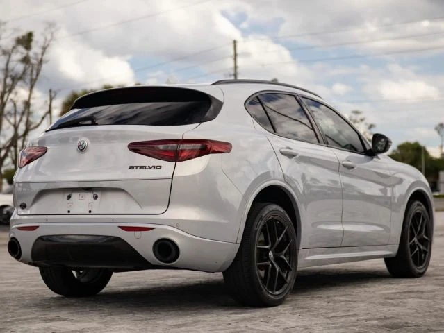 2020 Alfa Romeo Stelvio - Image 13 of 31