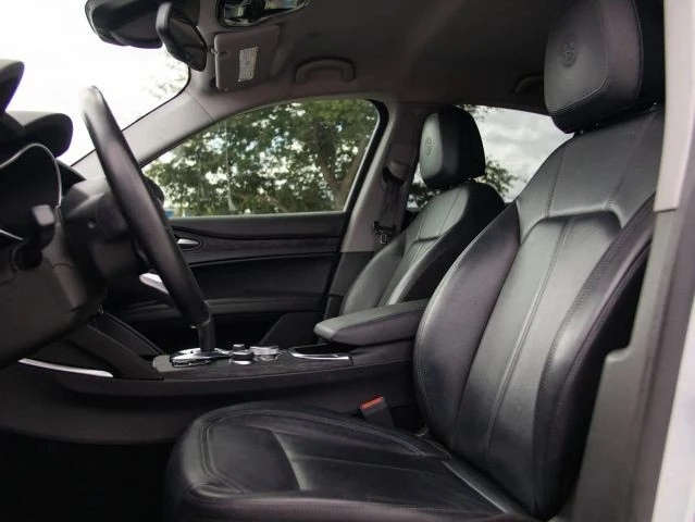 2020 Alfa Romeo Stelvio - Image 20 of 31