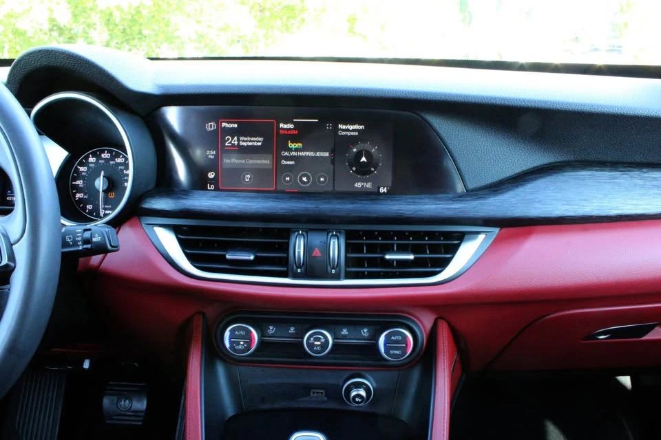2020 Alfa Romeo Stelvio - Image 10 of 16