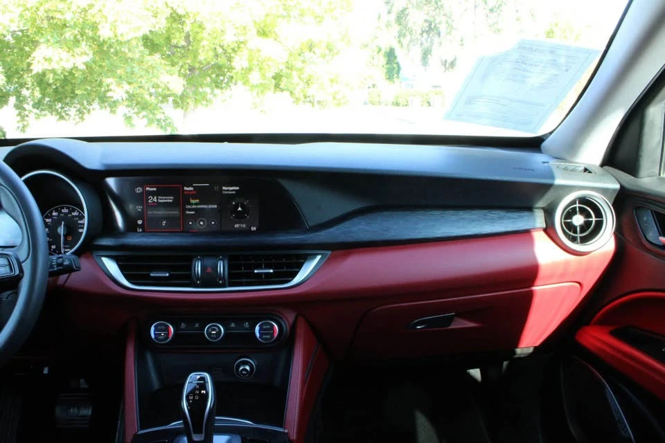 2020 Alfa Romeo Stelvio - Image 11 of 16