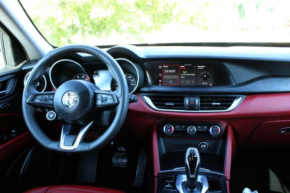2020 Alfa Romeo Stelvio - Image 9 of 16