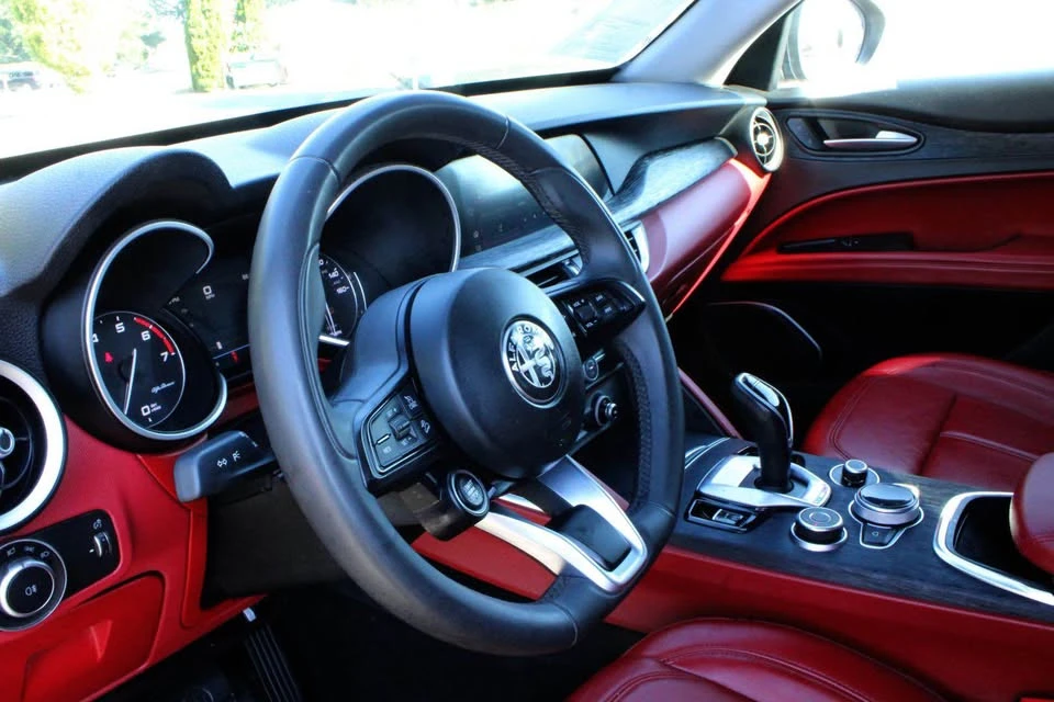 2020 Alfa Romeo Stelvio - Image 4 of 16