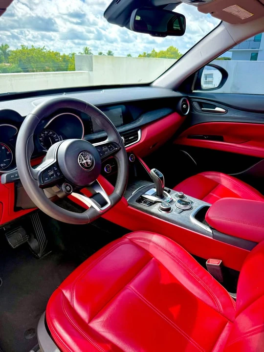 2020 Alfa Romeo Stelvio - Image 10 of 18