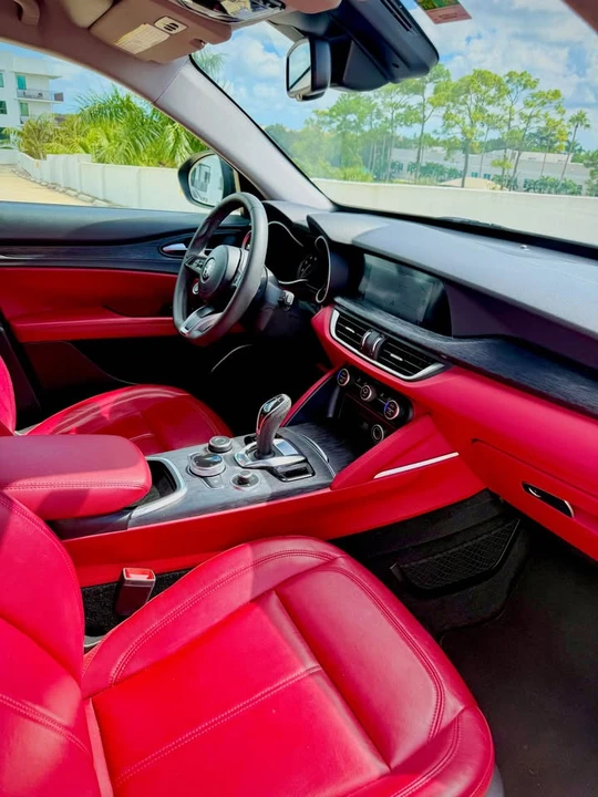 2020 Alfa Romeo Stelvio - Image 13 of 18