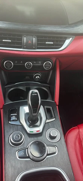 2020 Alfa Romeo Stelvio - Image 5 of 11