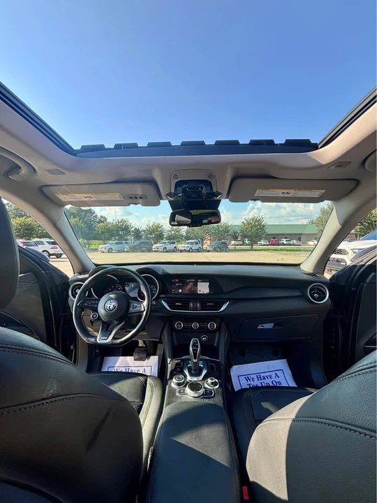 2020 Alfa Romeo Stelvio - Image 15 of 21