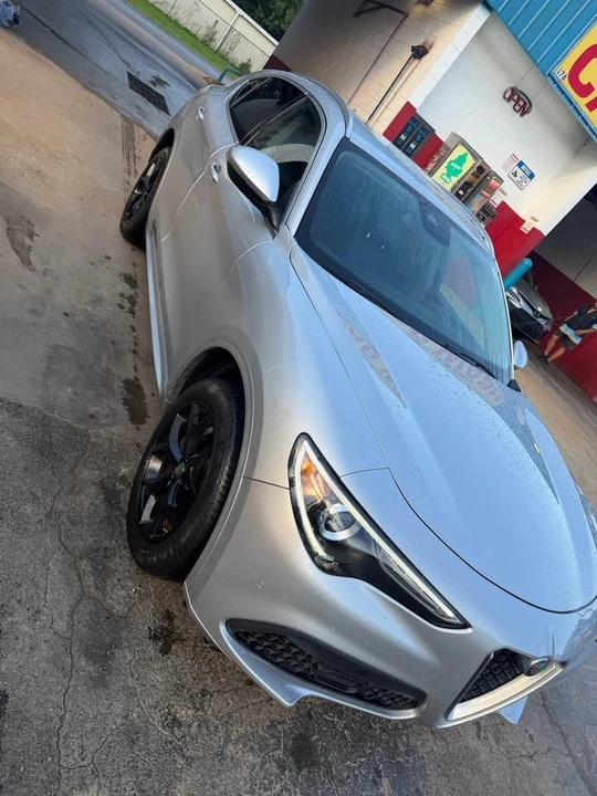 2020 Alfa Romeo Stelvio - Image 2 of 7