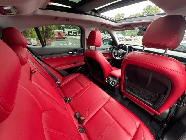 2020 Alfa Romeo Stelvio - Image 23 of 31