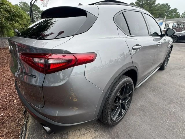 2020 Alfa Romeo Stelvio - Image 19 of 31