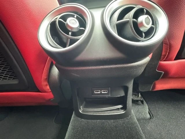2020 Alfa Romeo Stelvio - Image 28 of 31