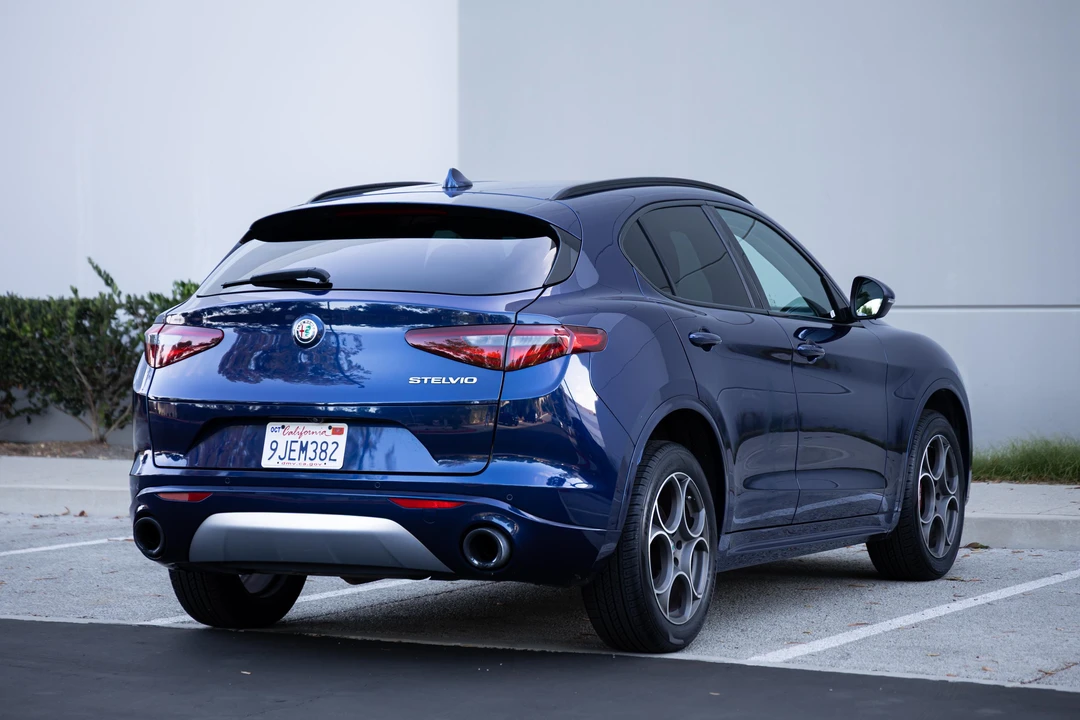 2020 Alfa Romeo Stelvio - Image 13 of 31