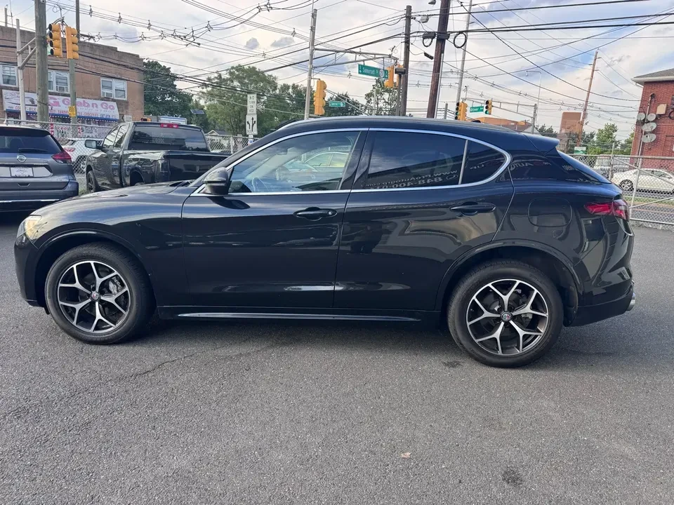 2020 Alfa Romeo Stelvio - Image 2 of 12