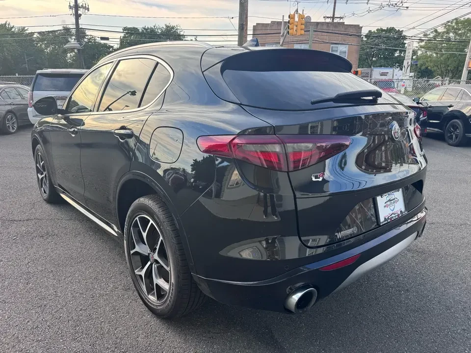 2020 Alfa Romeo Stelvio - Image 4 of 18