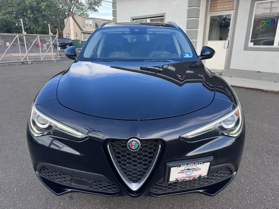 2020 Alfa Romeo Stelvio - Image 2 of 18