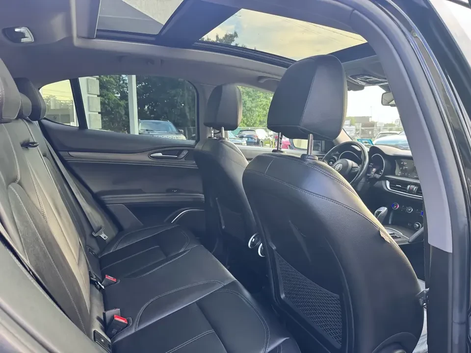 2020 Alfa Romeo Stelvio - Image 10 of 18