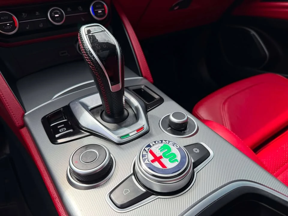 2020 Alfa Romeo Stelvio - Image 12 of 20