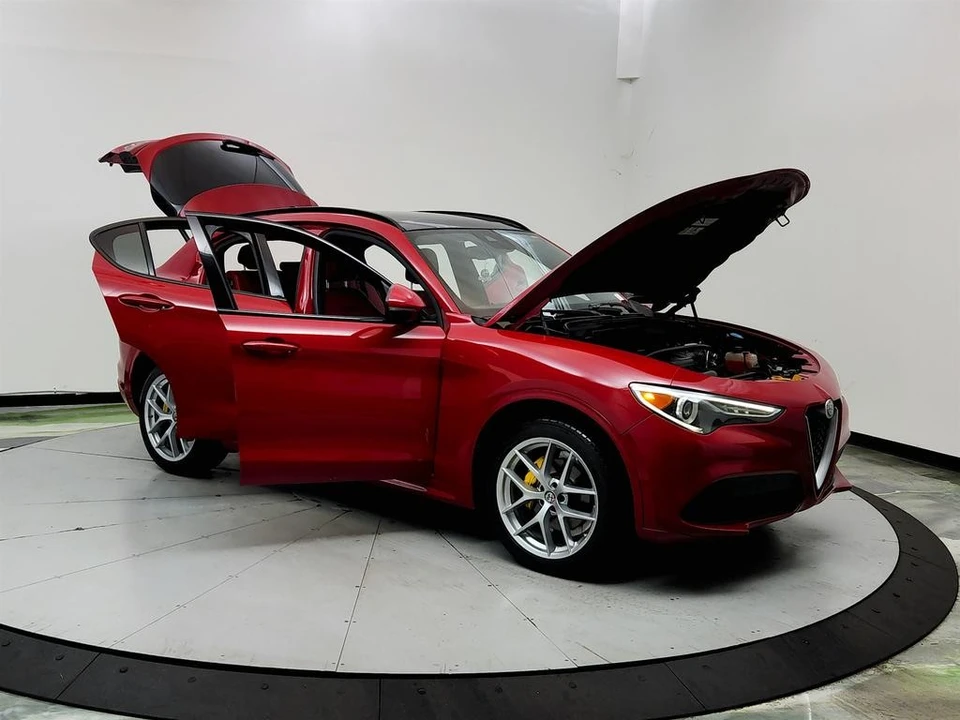 2020 Alfa Romeo Stelvio - Image 10 of 31
