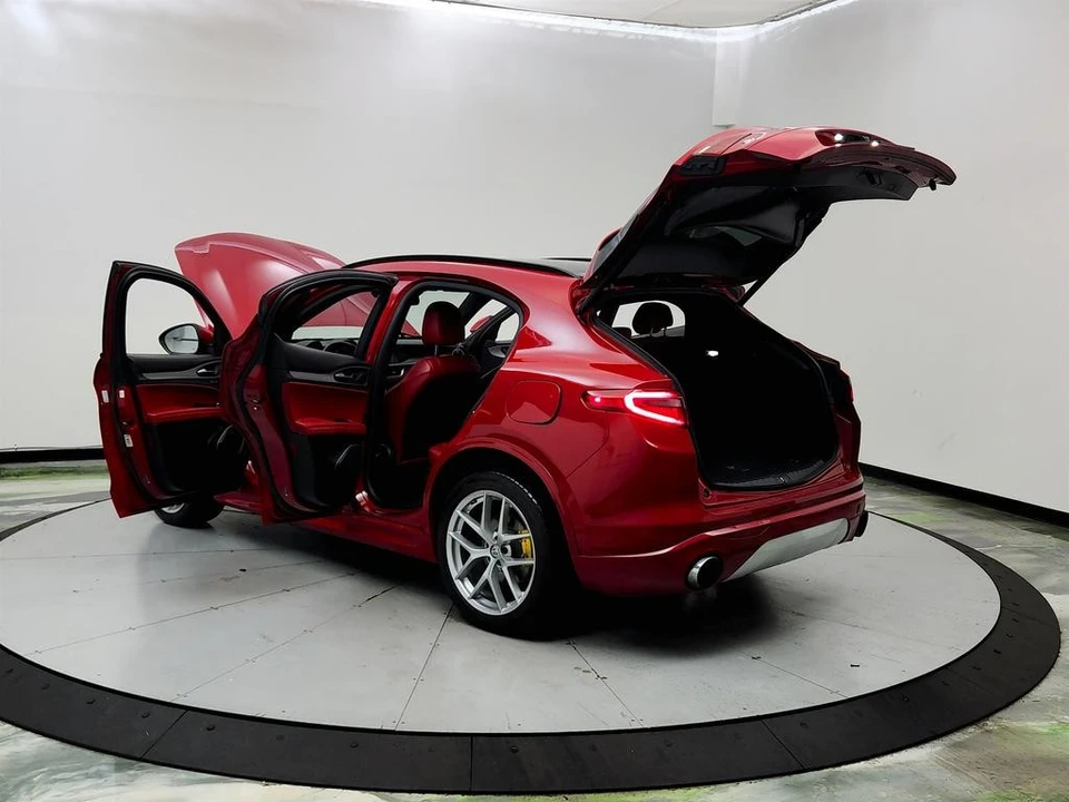 2020 Alfa Romeo Stelvio - Image 12 of 31