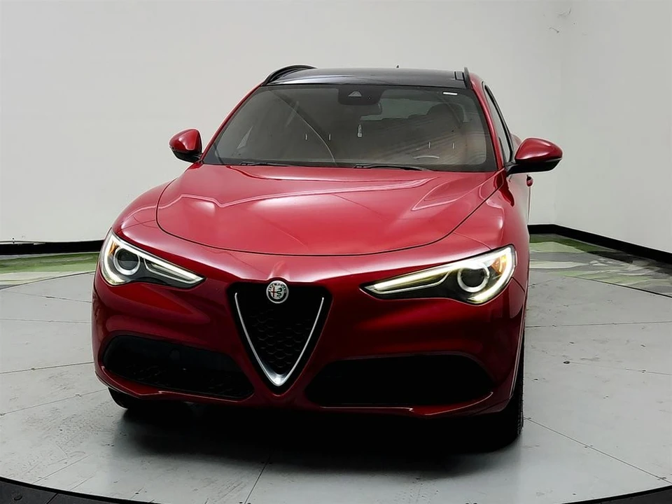2020 Alfa Romeo Stelvio - Image 2 of 31