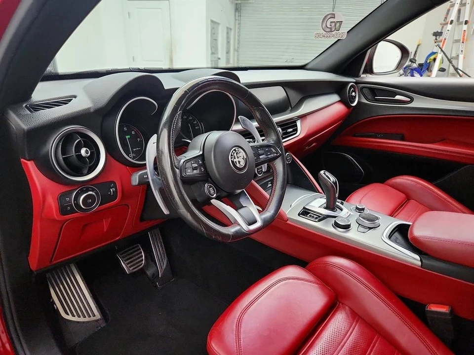 2020 Alfa Romeo Stelvio - Image 13 of 31