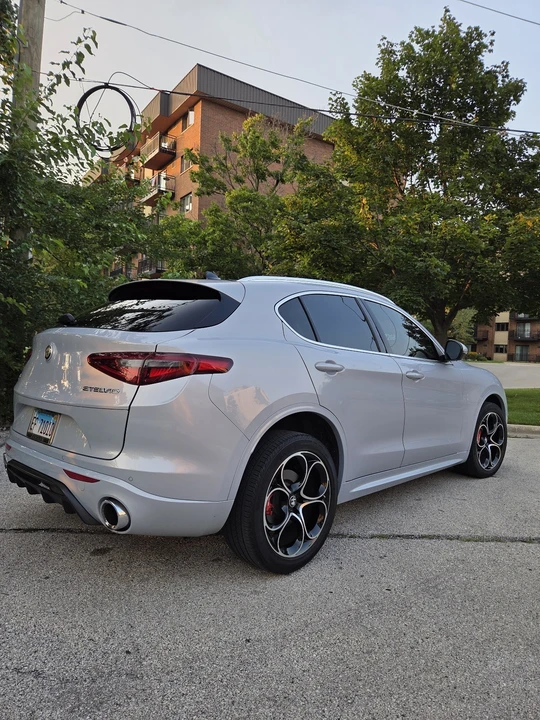 2020 Alfa Romeo Stelvio - Image 2 of 31