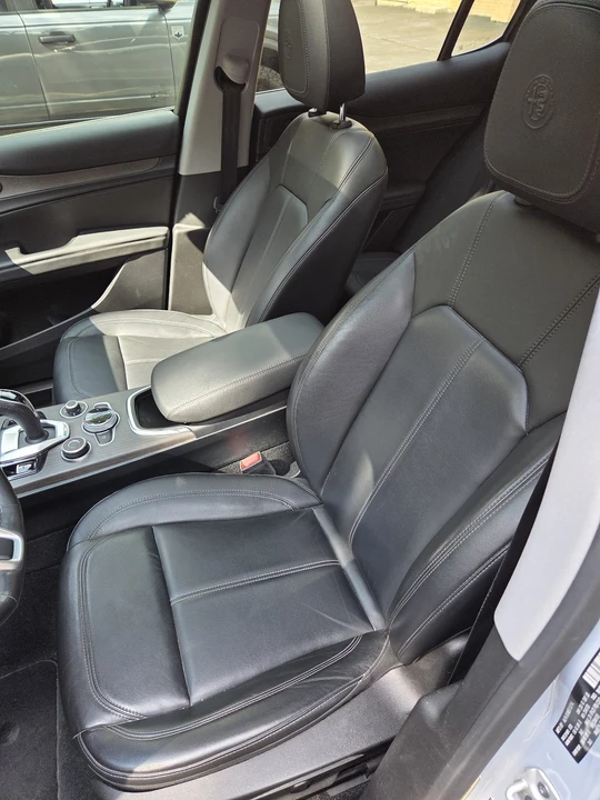 2020 Alfa Romeo Stelvio - Image 28 of 31