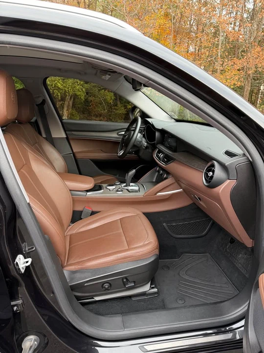 2020 Alfa Romeo Stelvio - Image 5 of 10
