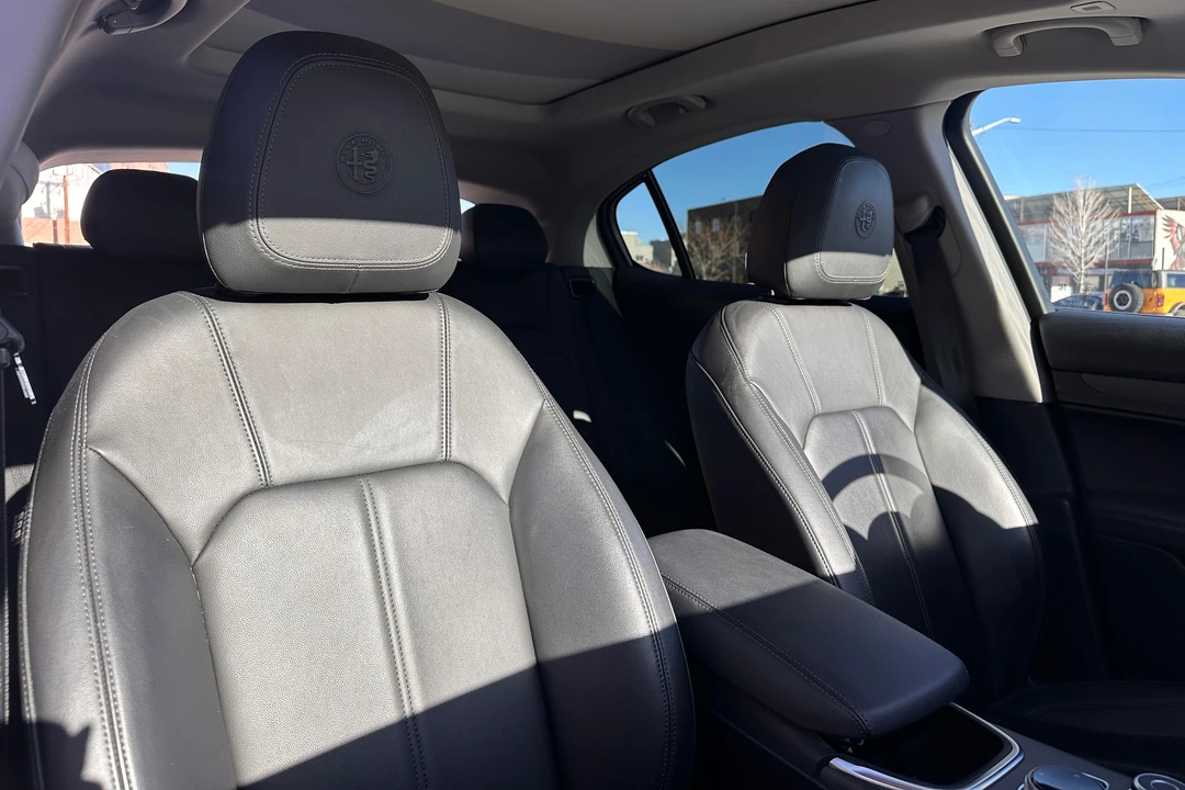 2020 Alfa Romeo Stelvio - Image 17 of 31