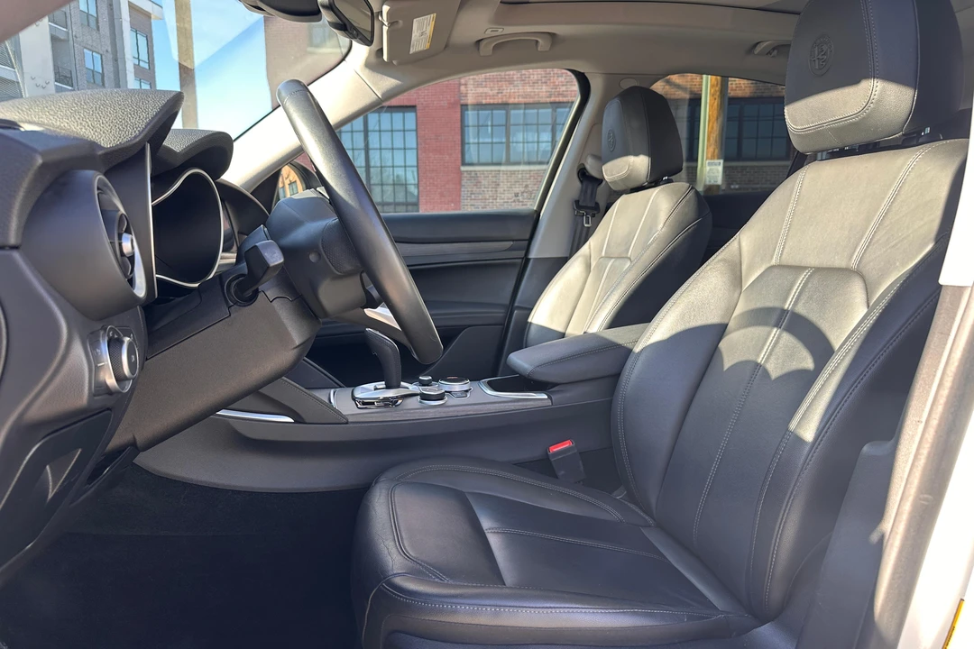 2020 Alfa Romeo Stelvio - Image 20 of 31